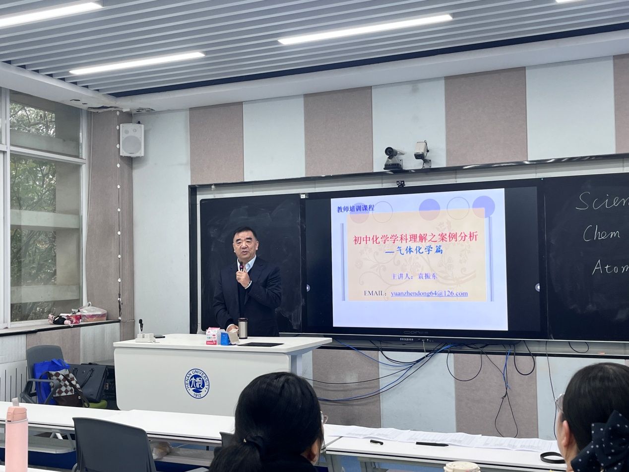 79b2aea1329f711b3a298af148618370